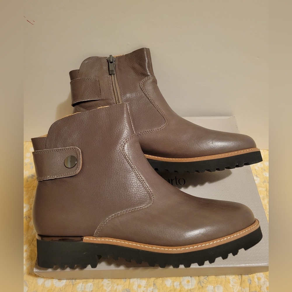 BRAND NEW Womens Franco Sarto Chevelle Zip Up Ankle Boots